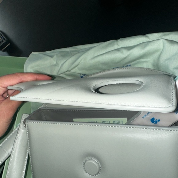 OFF WHITE Leather Burrow 22 Shoulder Bag - Picture 7 of 13